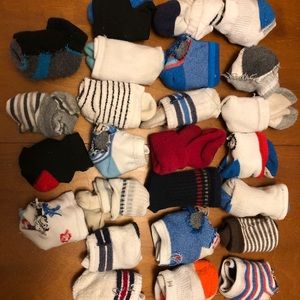 25 Pairs of socks (12-24months)